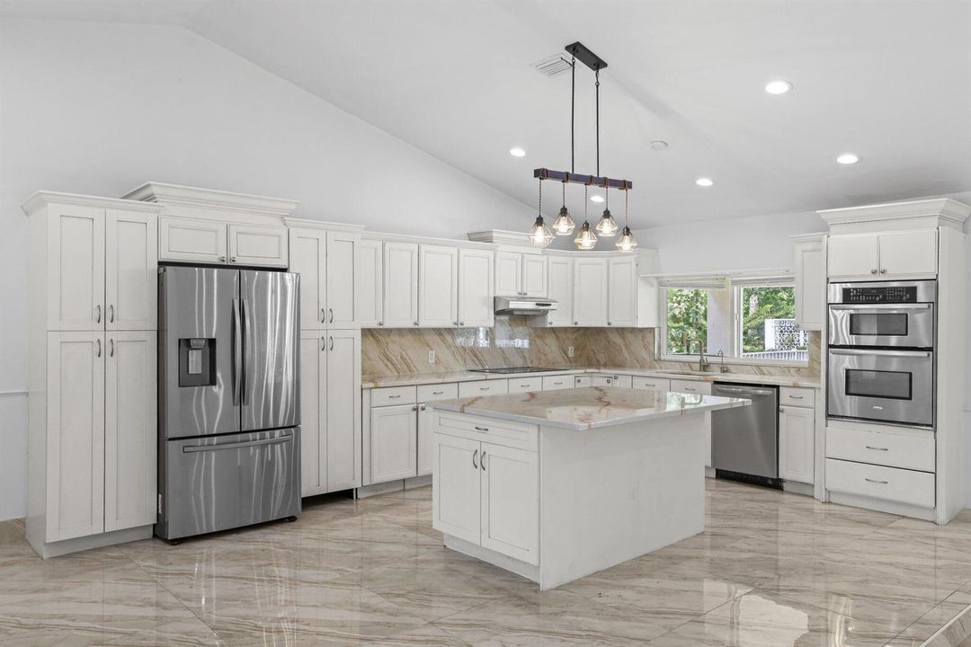 6344 NW 74th Terr - 19.jpg-SMALL