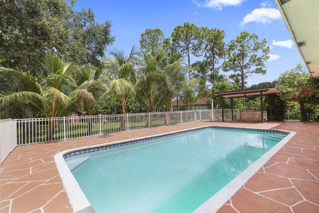 6344 NW 74th Terr - 26.jpg-SMALL