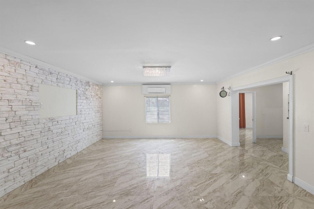 6344 NW 74th Terr - 59.jpg-SMALL