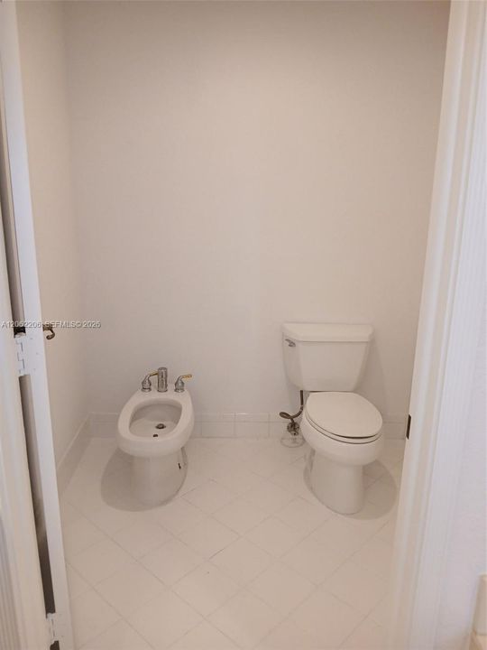 В аренду: $3,800 (3 спален, 2 ванн, 1710 Квадратных фут)