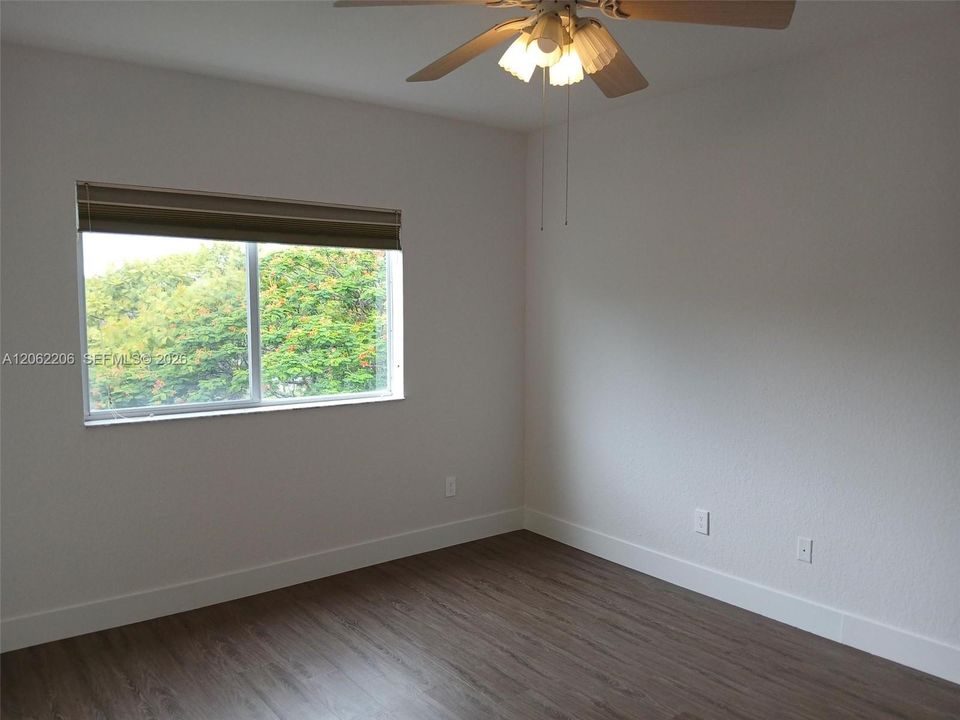 В аренду: $3,800 (3 спален, 2 ванн, 1710 Квадратных фут)