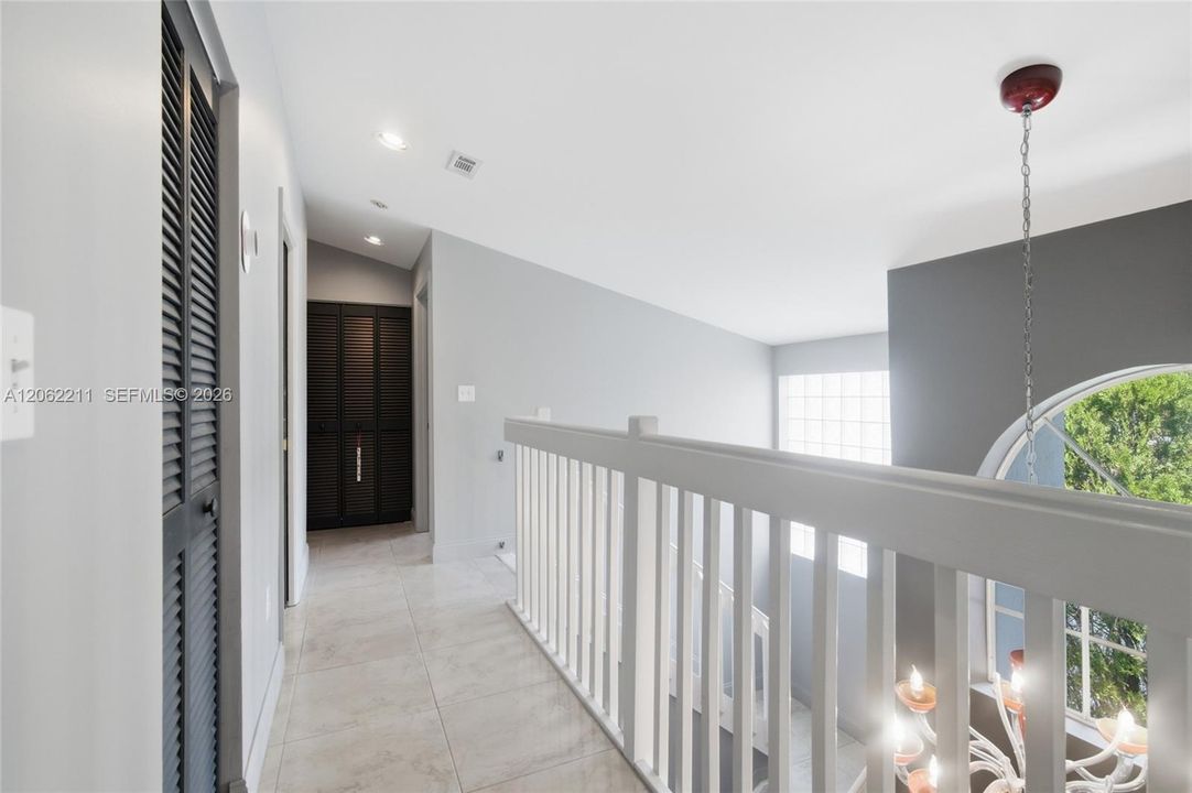 В аренду: $3,990 (3 спален, 2 ванн, 1451 Квадратных фут)