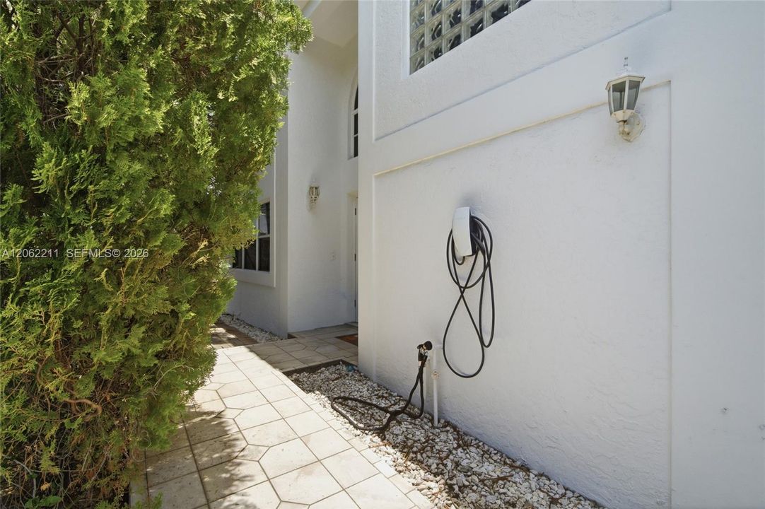 В аренду: $3,990 (3 спален, 2 ванн, 1451 Квадратных фут)