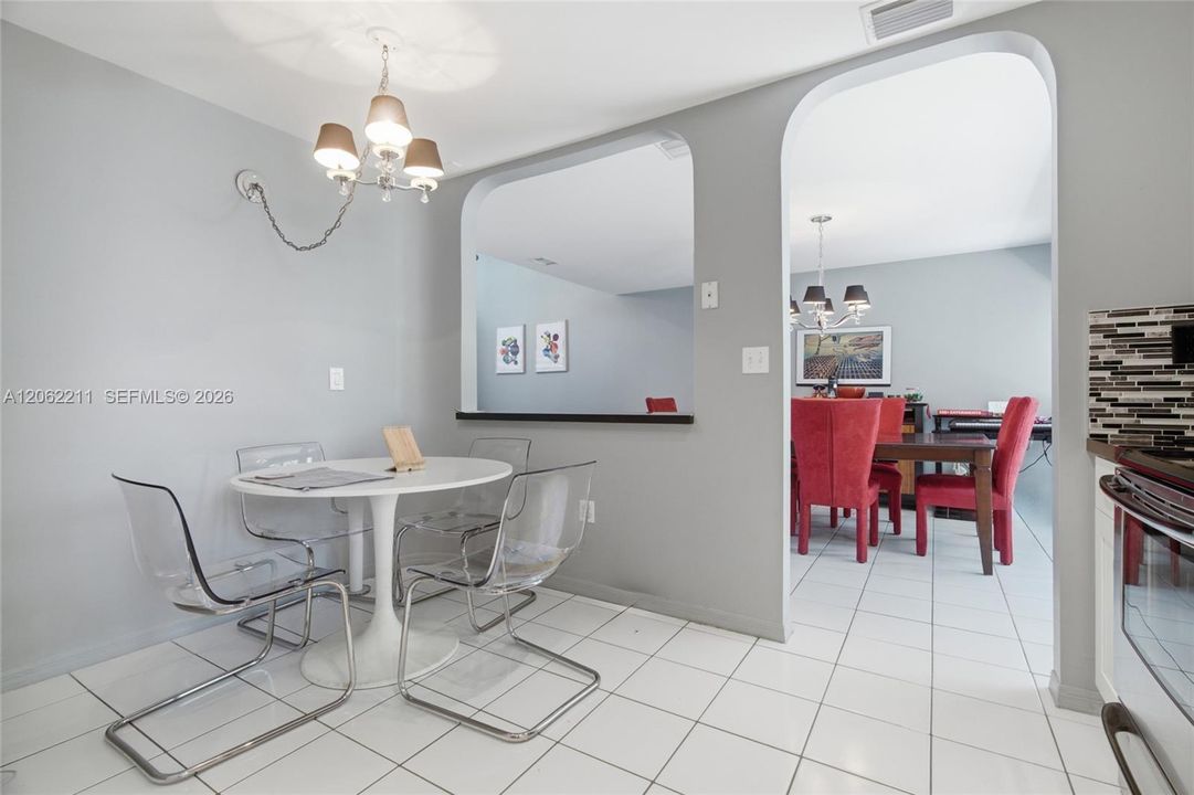В аренду: $3,990 (3 спален, 2 ванн, 1451 Квадратных фут)