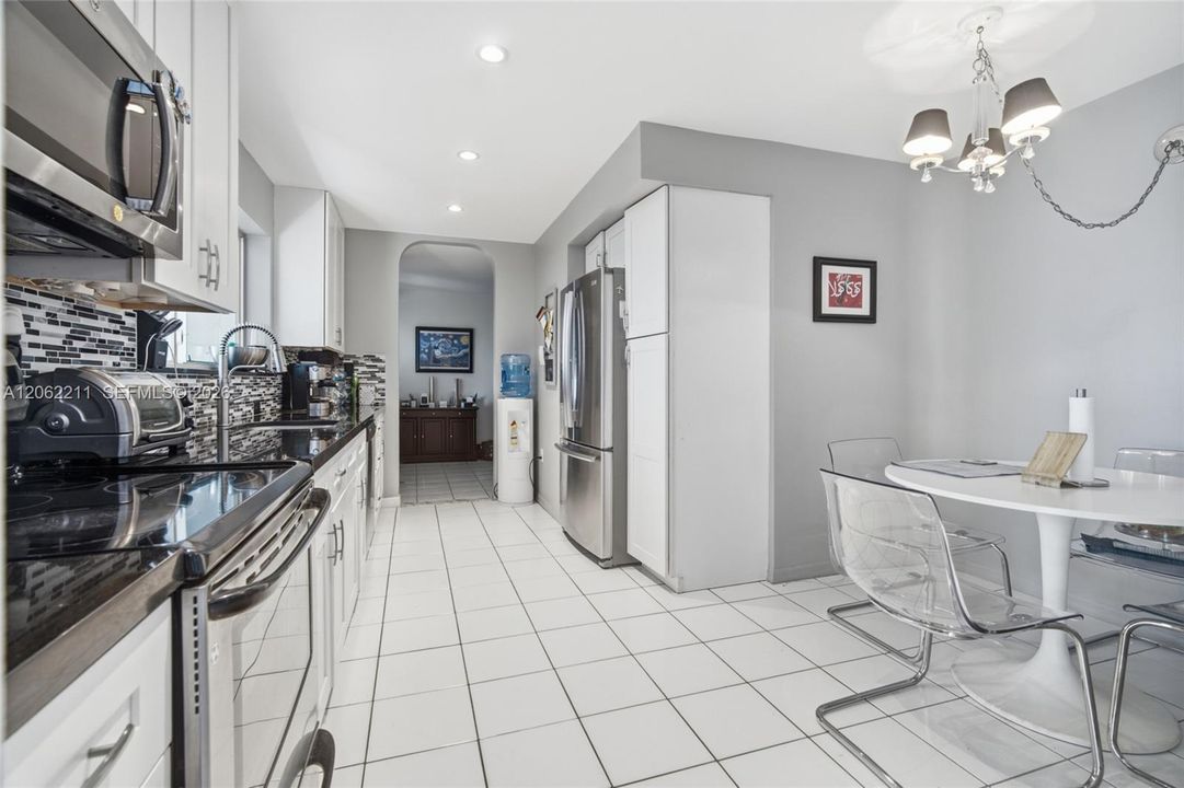 В аренду: $3,990 (3 спален, 2 ванн, 1451 Квадратных фут)