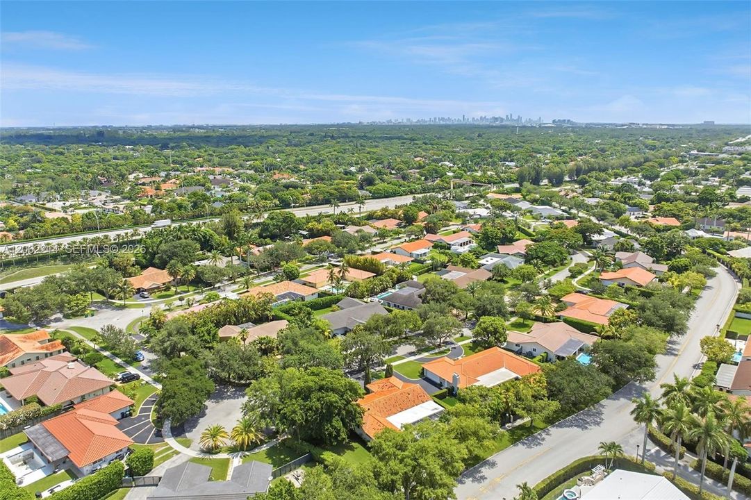En Venta: $1,150,000 (3 camas, 2 baños, 2154 Pies cuadrados)