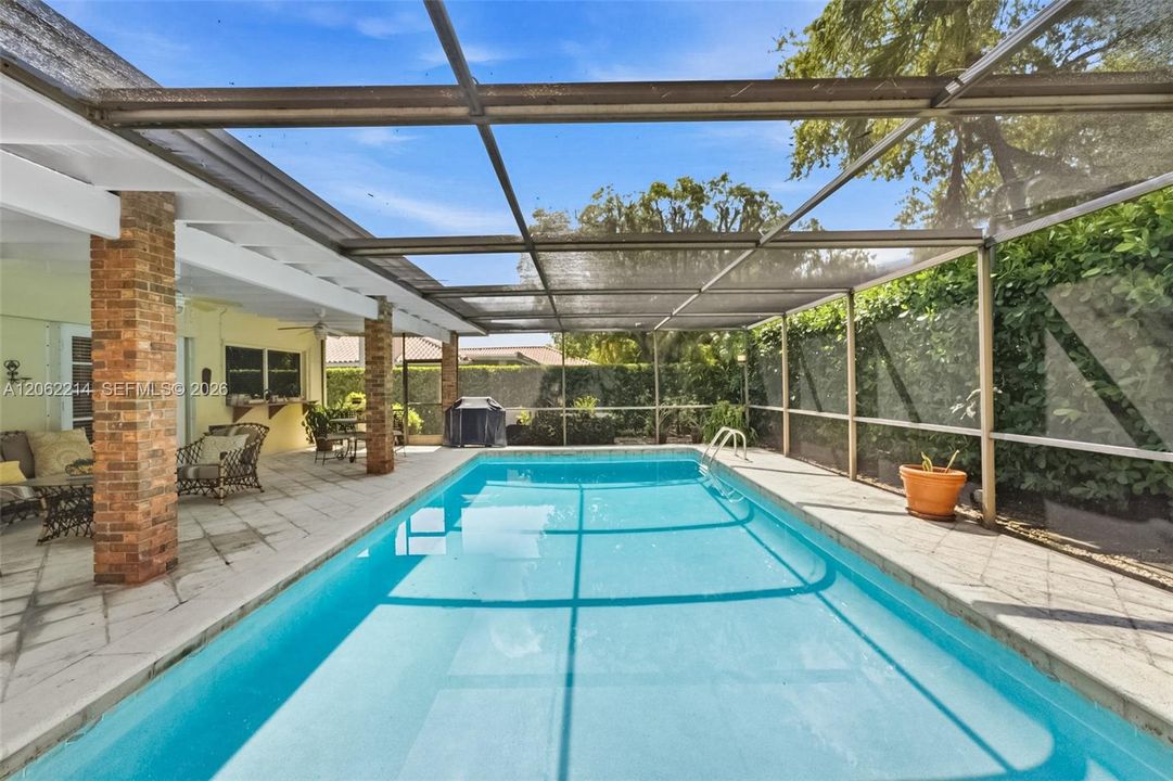 En Venta: $1,150,000 (3 camas, 2 baños, 2154 Pies cuadrados)