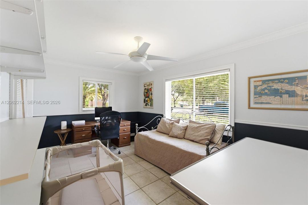 En Venta: $1,150,000 (3 camas, 2 baños, 2154 Pies cuadrados)