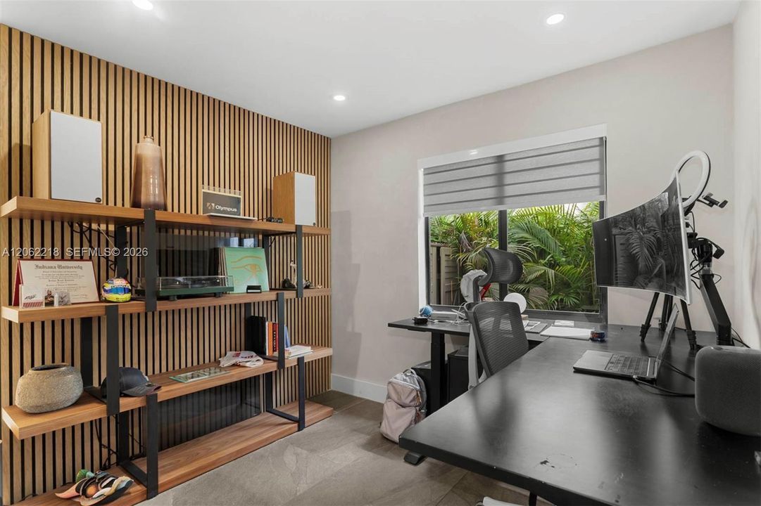 For Sale: $1,099,999 (0 beds, 0 baths, 1540 Square Feet)