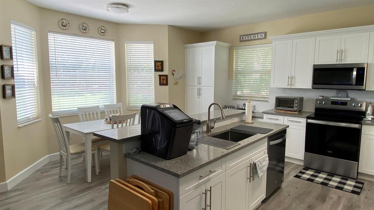 Kitchen 4