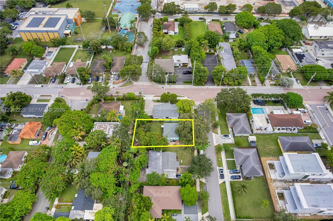 En Venta: $585,000 (2 camas, 1 baños, 780 Pies cuadrados)