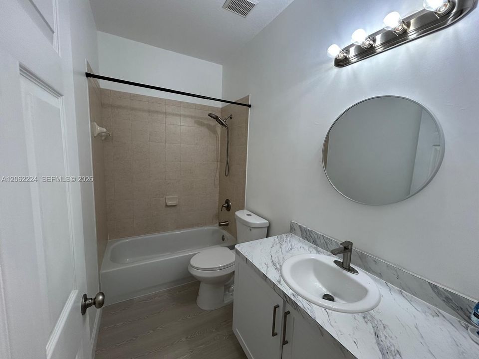 В аренду: $2,399 (3 спален, 2 ванн, 1150 Квадратных фут)