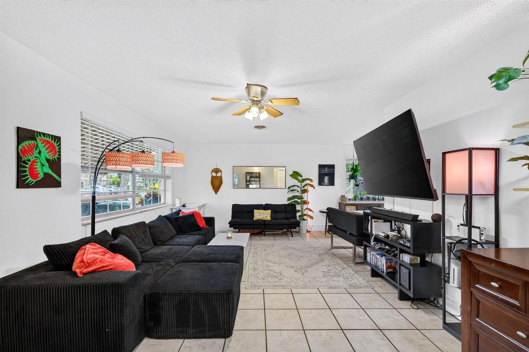 10-web-or-mls-699A2312