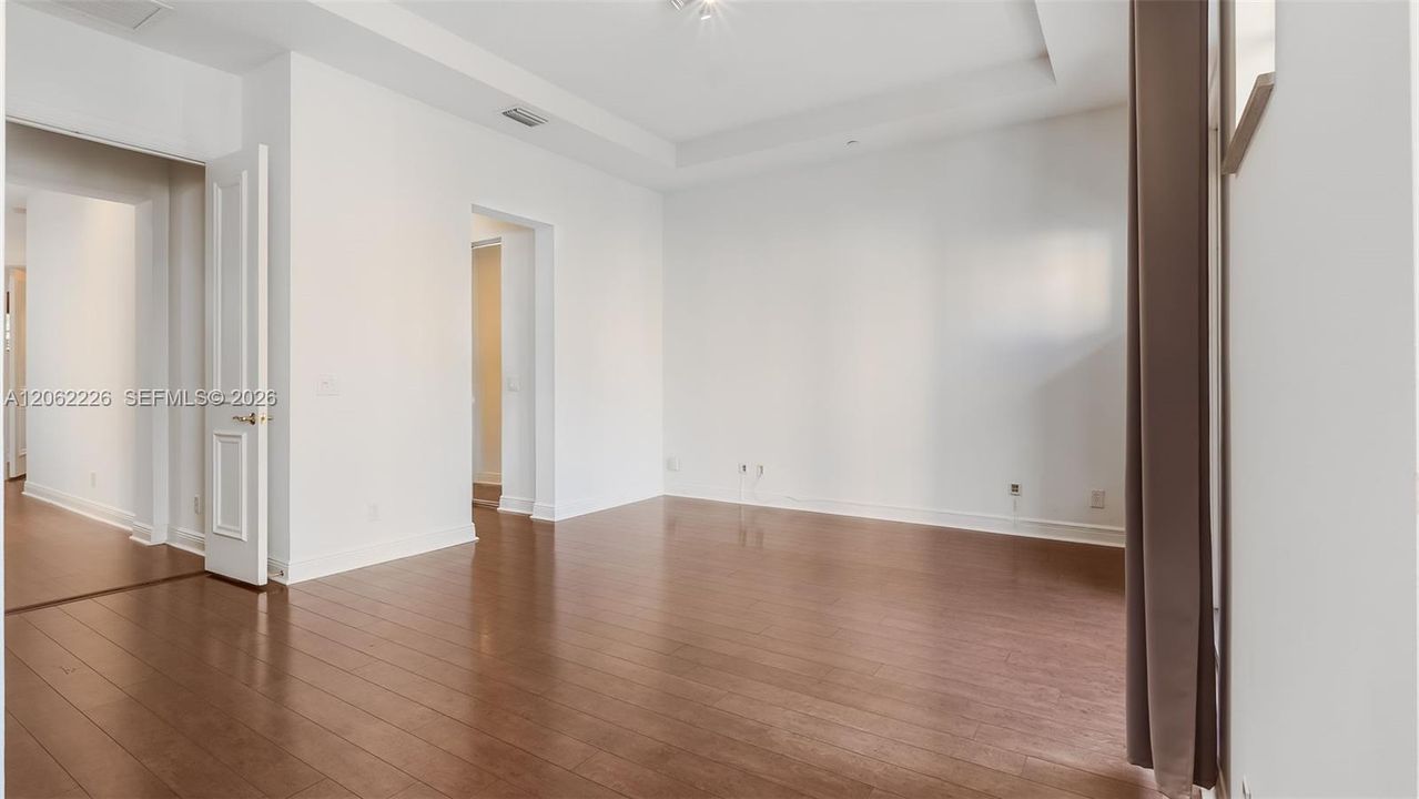 На продажу: $599,000 (3 спален, 2 ванн, 2043 Квадратных фут)