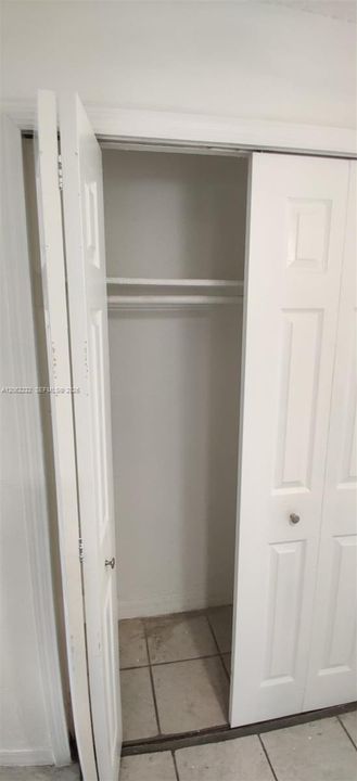 For Sale: $194,900 (1 beds, 1 baths, 598 Square Feet)