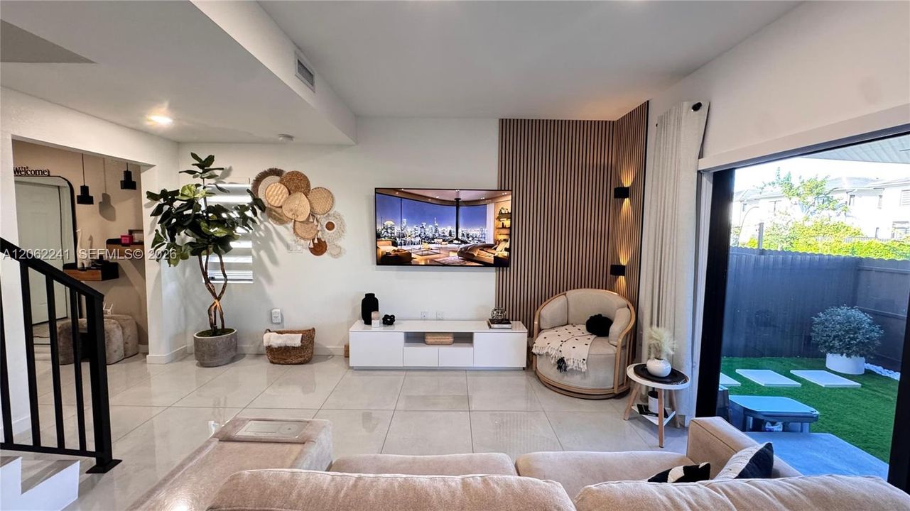 En Renta: $3,700 (5 camas, 4 baños, 1902 Pies cuadrados)