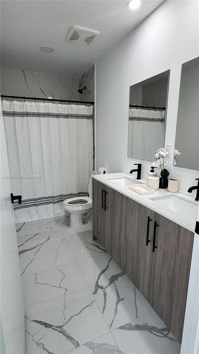 En Renta: $3,700 (5 camas, 4 baños, 1902 Pies cuadrados)