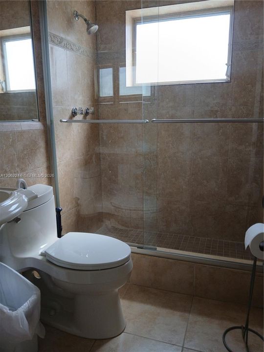 En Venta: $275,000 (2 camas, 1 baños, 1002 Pies cuadrados)