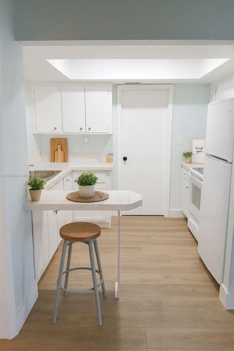 En Venta: $275,000 (2 camas, 1 baños, 1002 Pies cuadrados)