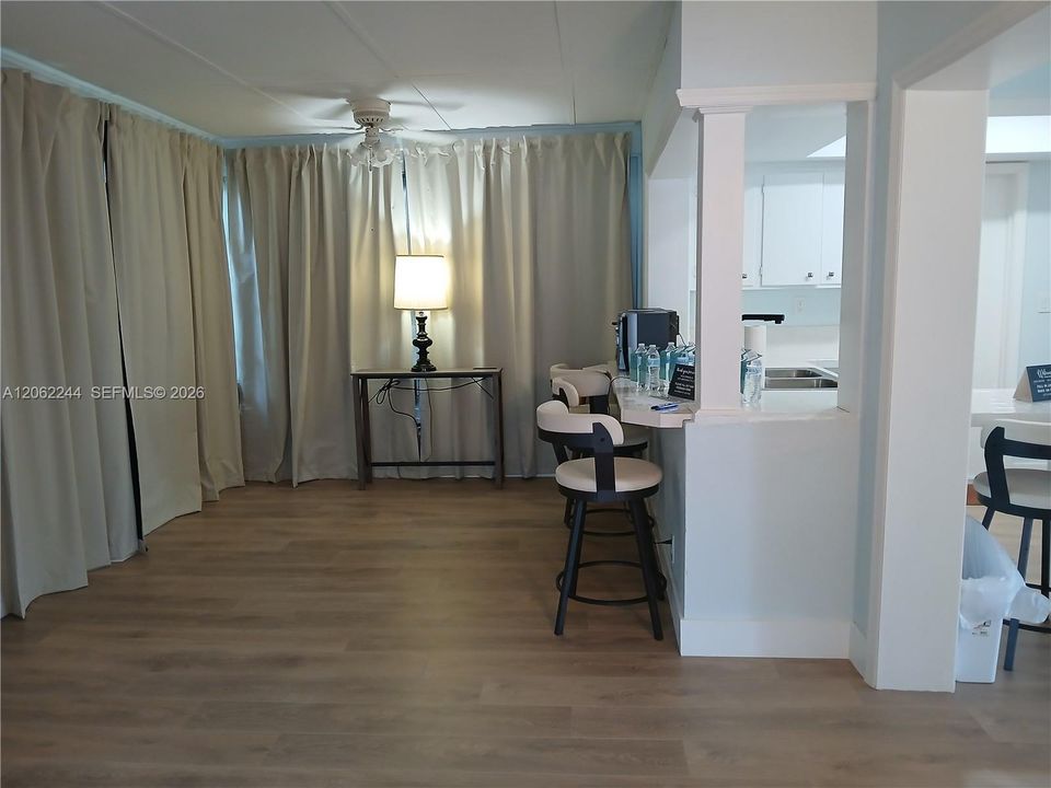 En Venta: $275,000 (2 camas, 1 baños, 1002 Pies cuadrados)