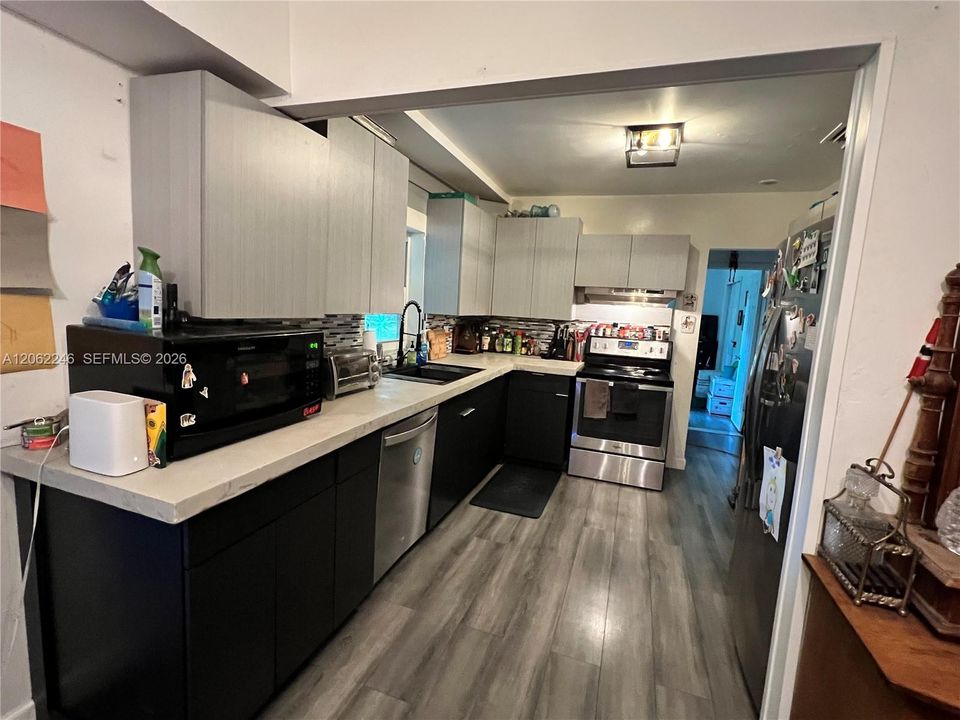 For Sale: $590,000 (3 beds, 2 baths, 1542 Square Feet)