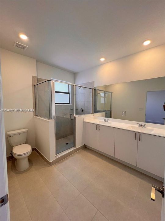 В аренду: $2,950 (3 спален, 2 ванн, 1442 Квадратных фут)