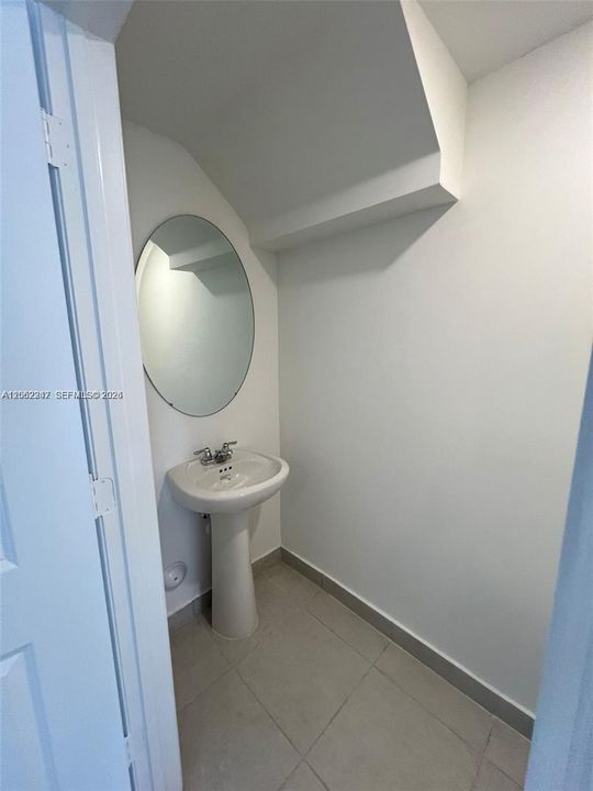 В аренду: $2,950 (3 спален, 2 ванн, 1442 Квадратных фут)