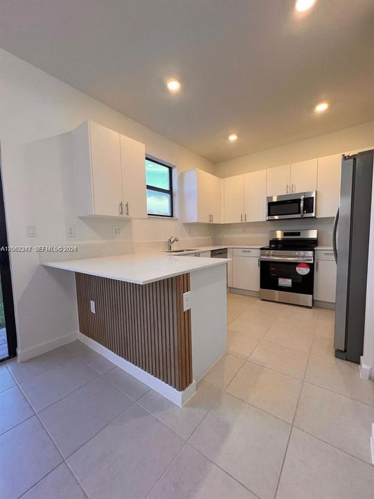В аренду: $2,950 (3 спален, 2 ванн, 1442 Квадратных фут)