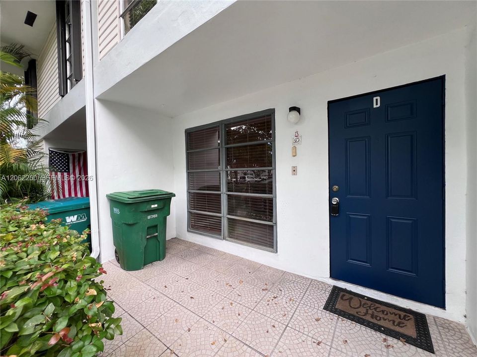 For Sale: $400,000 (4 beds, 2 baths, 1670 Square Feet)