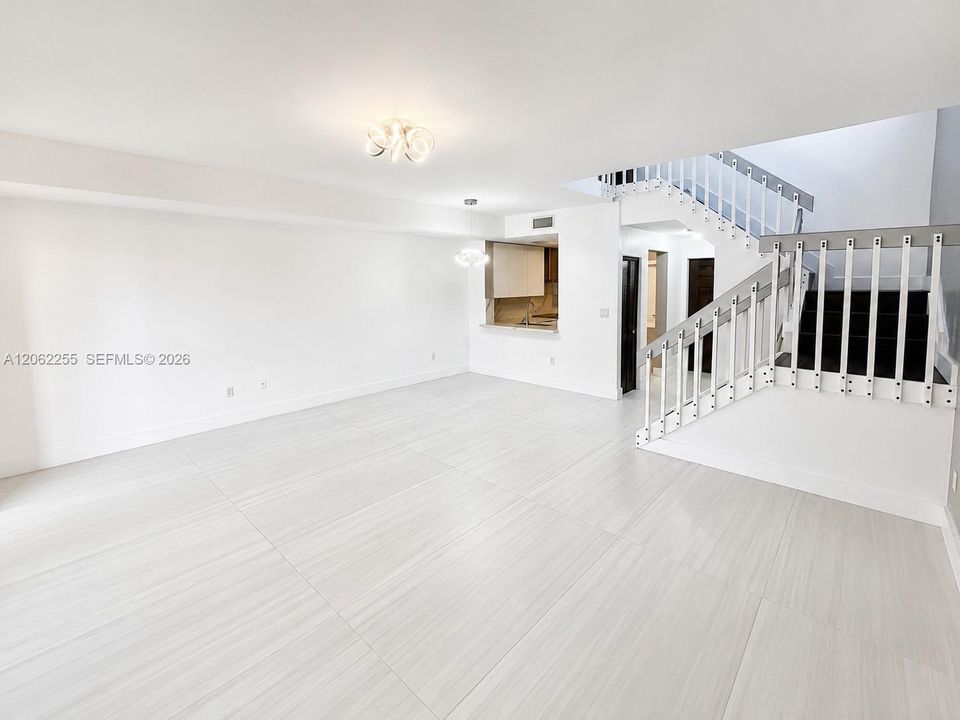 В аренду: $3,200 (3 спален, 2 ванн, 1382 Квадратных фут)