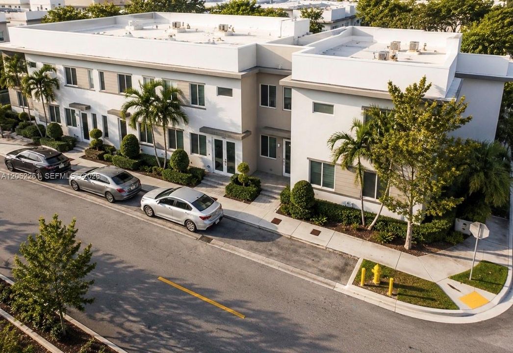 На продажу: $699,000 (4 спален, 3 ванн, 1812 Квадратных фут)