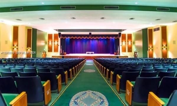 На продажу: $189,000 (2 спален, 1 ванн, 953 Квадратных фут)