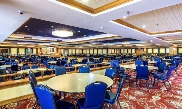 На продажу: $189,000 (2 спален, 1 ванн, 953 Квадратных фут)