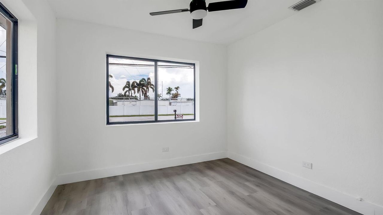 2-web-or-mls-DSC08184