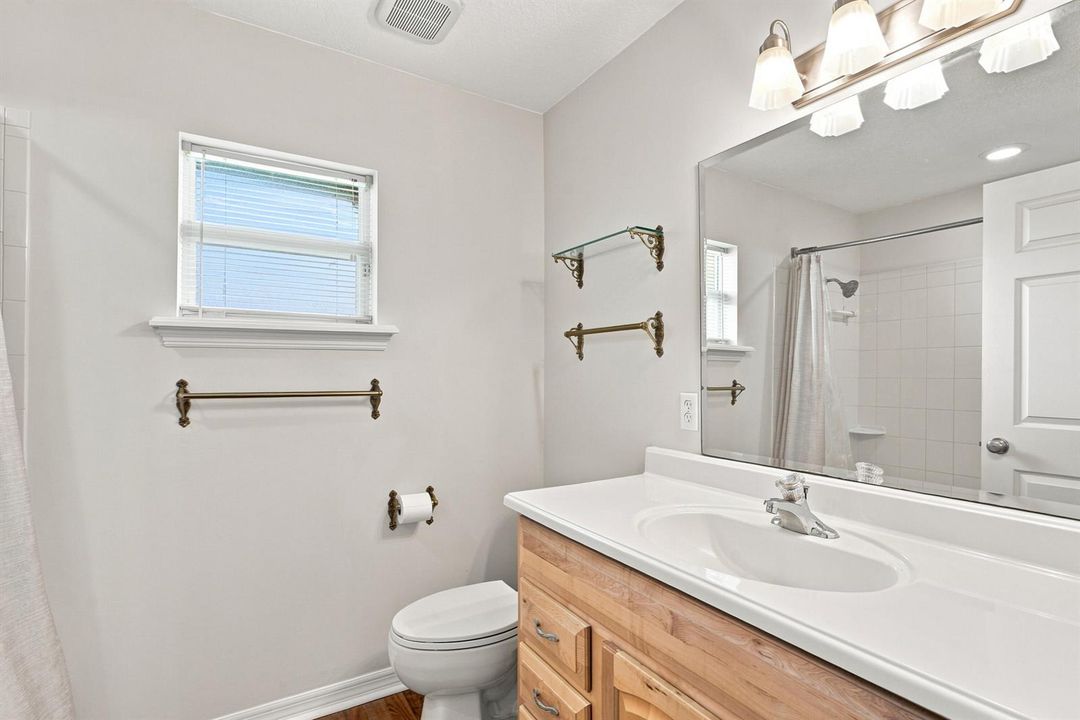18_primary bathroom
