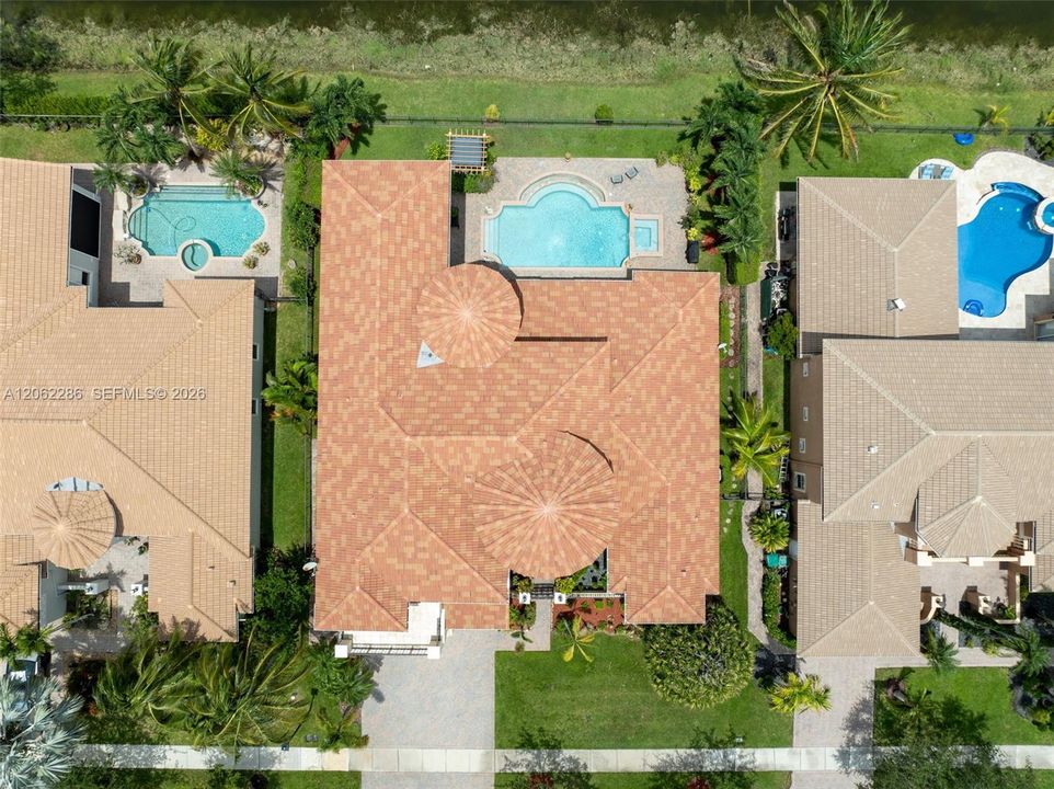 На продажу: $1,950,000 (6 спален, 5 ванн, 5117 Квадратных фут)