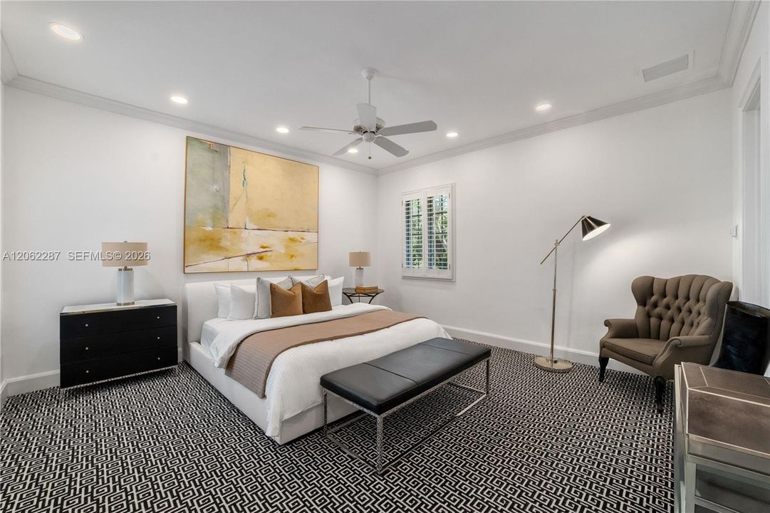 For Sale: $10,950,000 (5 beds, 5 baths, 6720 Square Feet)