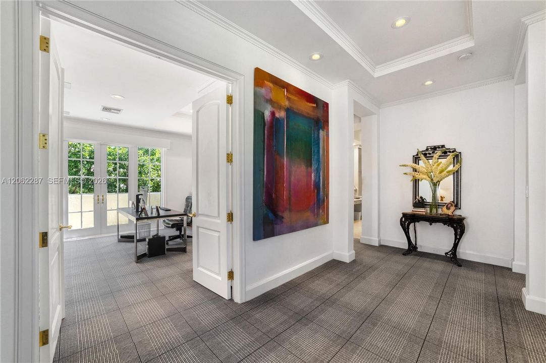 For Sale: $10,950,000 (5 beds, 5 baths, 6720 Square Feet)