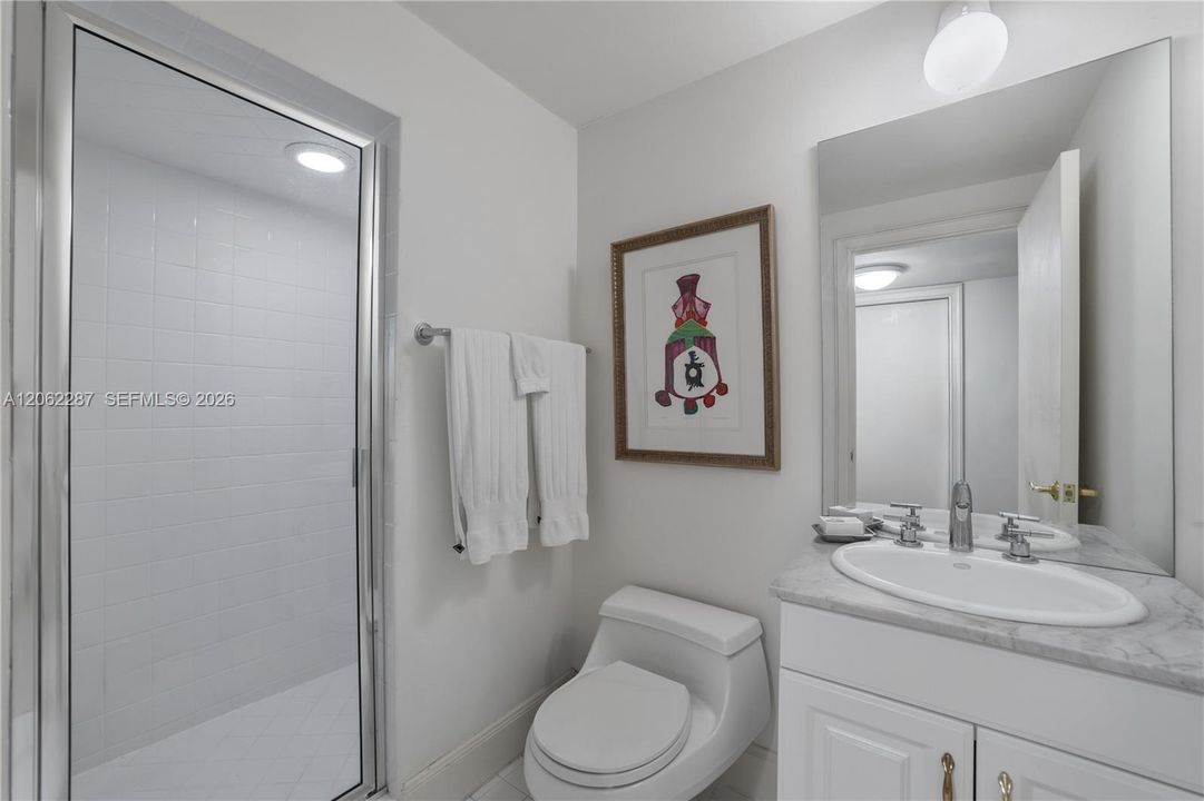 For Sale: $10,950,000 (5 beds, 5 baths, 6720 Square Feet)