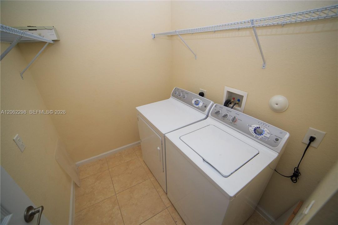 En Renta: $2,800 (3 camas, 2 baños, 1434 Pies cuadrados)