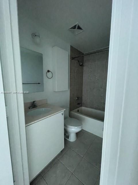 For Rent: $3,950 (2 beds, 2 baths, 1148 Square Feet)