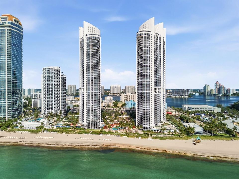 18201_Collins_Ave_5109_067