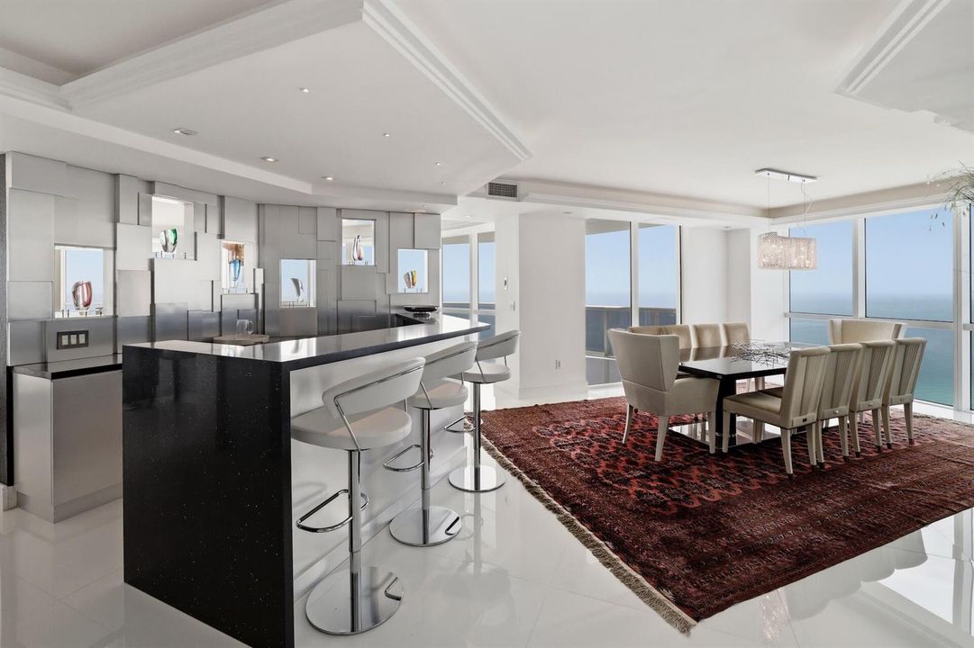 18201_Collins_Ave_5109_027