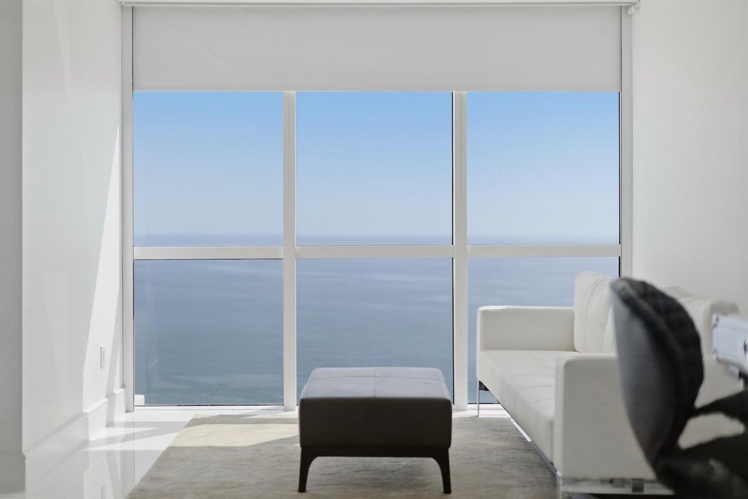 18201_Collins_Ave_5109_039