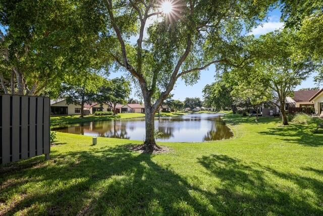 4847 Boxwood Circle - 25.jpg-SMALL