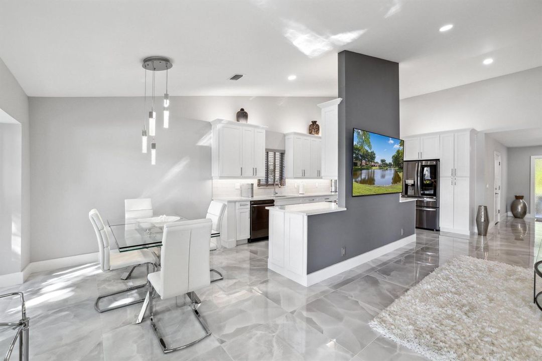 4847 Boxwood Circle - 10.jpg-SMALL