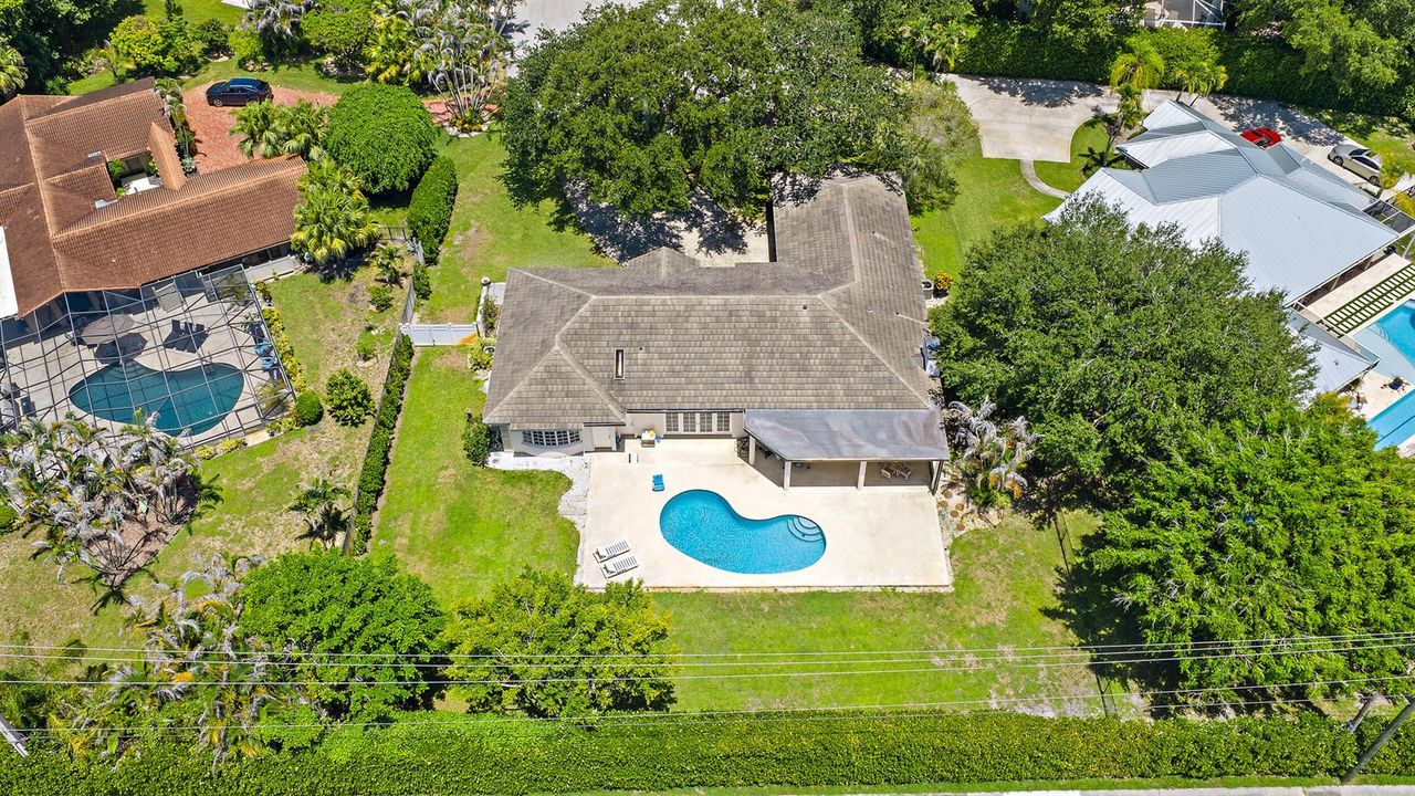 3 Loggerhead Ln-30