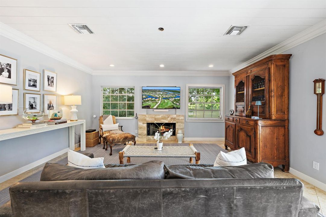 3 Loggerhead Ln-14