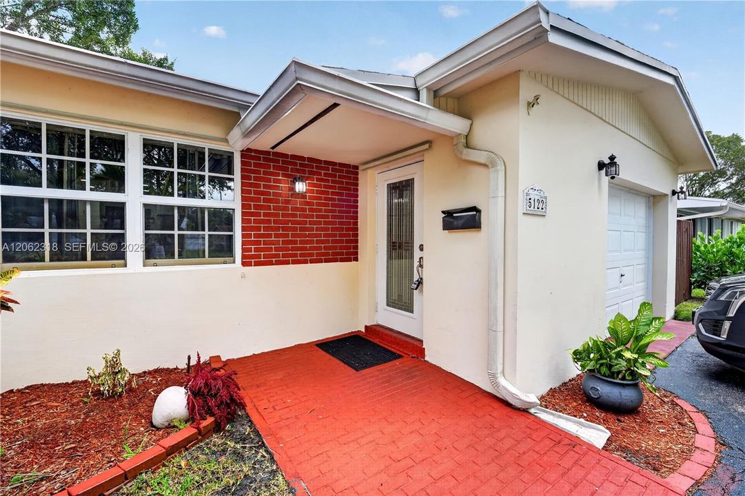 En Venta: $605,000 (3 camas, 2 baños, 1260 Pies cuadrados)
