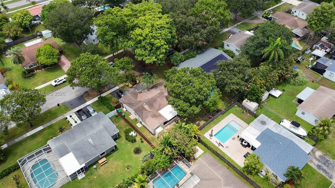 En Venta: $605,000 (3 camas, 2 baños, 1260 Pies cuadrados)